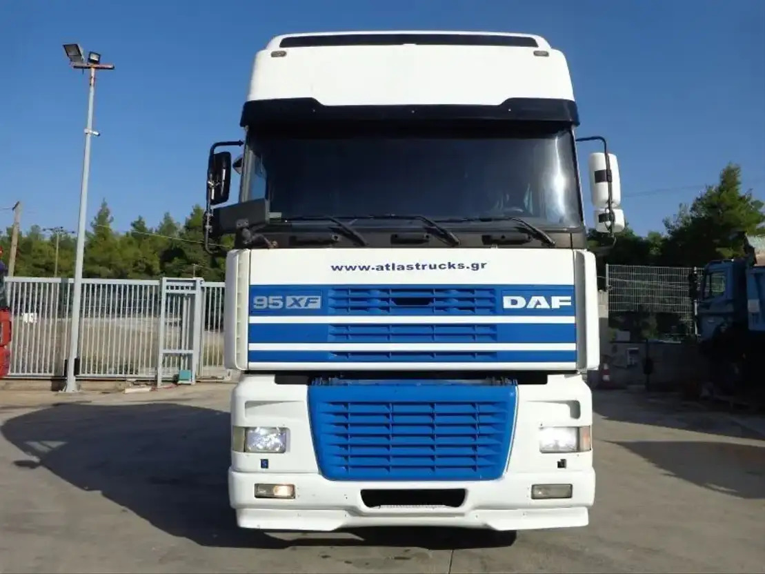 DAF XF 480 DAF XF.480 4X2 Super Space Intarder - Vlačilec: slika 3 DAF XF 480 DAF XF.480 4X2 Super Space Intarder - Vlačilec: slika 3