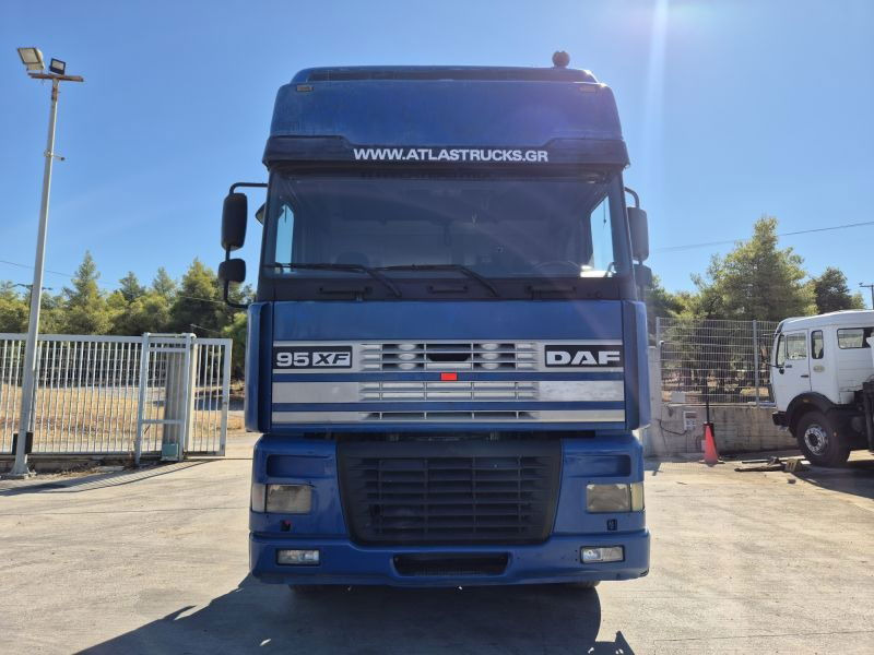 DAF XF 480 DAF XF.480 4X2 Super Space Intarder - Vlačilec: slika 2 DAF XF 480 DAF XF.480 4X2 Super Space Intarder - Vlačilec: slika 2