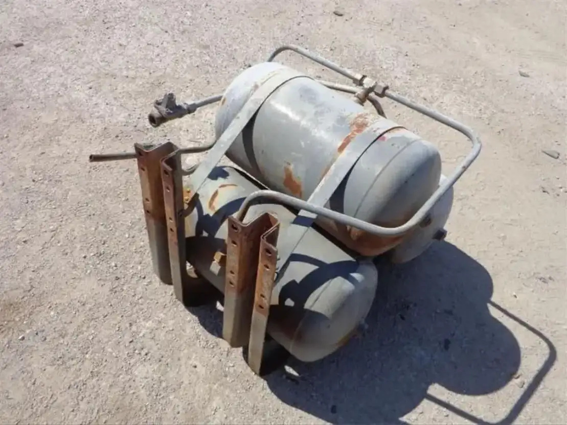 Volvo Airtanks From Volvo F88-F89 - Zavorni deli za Tovornjak: slika 4 Volvo Airtanks From Volvo F88-F89 - Zavorni deli za Tovornjak: slika 4