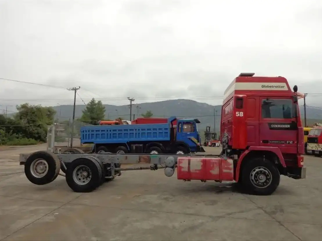 Volvo F 12.400 Volvo F12 6X2 405Hp -TD123ES - Tovornjak-šasija: slika 3 Volvo F 12.400 Volvo F12 6X2 405Hp -TD123ES - Tovornjak-šasija: slika 3