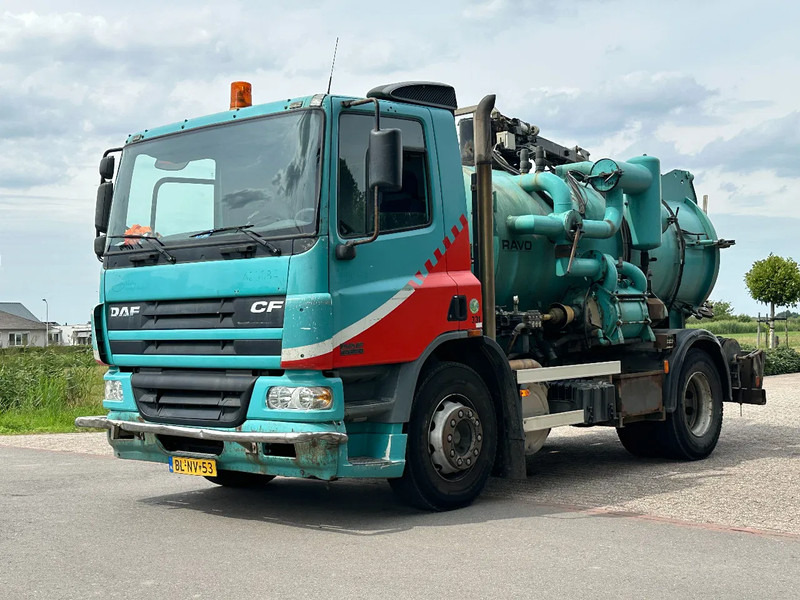 DAF CF 75.250 WITH RAVO KZ7082/150 VACUUM / CHANNEL CLEANER - Vakuumski tovornjak: slika 3 DAF CF 75.250 WITH RAVO KZ7082/150 VACUUM / CHANNEL CLEANER - Vakuumski tovornjak: slika 3