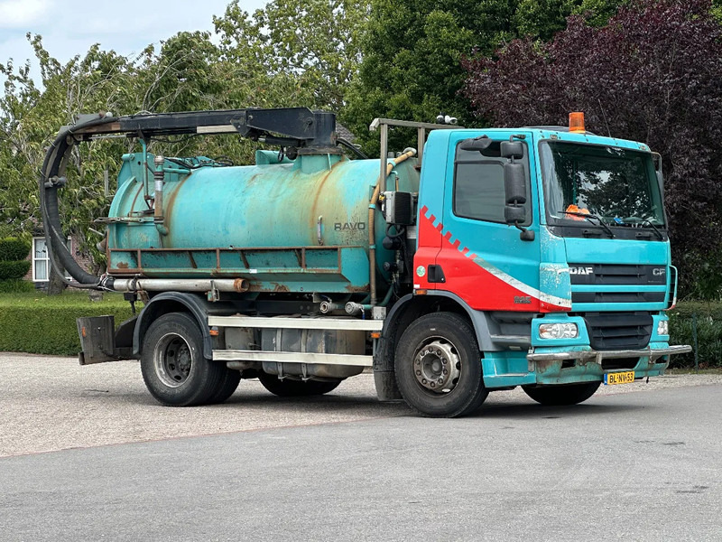 DAF CF 75.250 WITH RAVO KZ7082/150 VACUUM / CHANNEL CLEANER - Vakuumski tovornjak: slika 2 DAF CF 75.250 WITH RAVO KZ7082/150 VACUUM / CHANNEL CLEANER - Vakuumski tovornjak: slika 2