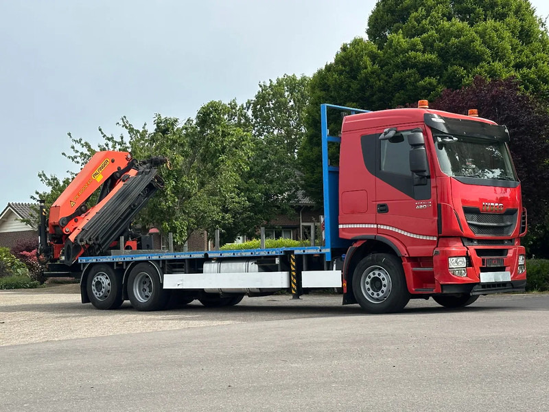 Iveco Stralis 420 !KRAAN/CRANE/GRUE/ Palfinger 42TM!! RADIO REMOTE!! EURO 6!!NL truck! - Tovornjak z dvigalom: slika 2 Iveco Stralis 420 !KRAAN/CRANE/GRUE/ Palfinger 42TM!! RADIO REMOTE!! EURO 6!!NL truck! - Tovornjak z dvigalom: slika 2