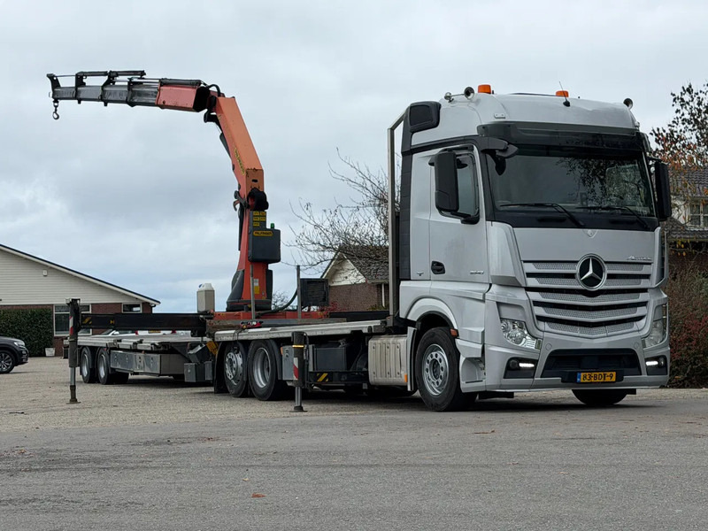Mercedes-Benz Actros 2640 PALFINGER 34TM CRANE/GRUE!!RADIO REMOTE!!EURO6!! - Tovornjak z dvigalom: slika 1 Mercedes-Benz Actros 2640 PALFINGER 34TM CRANE/GRUE!!RADIO REMOTE!!EURO6!! - Tovornjak z dvigalom: slika 1