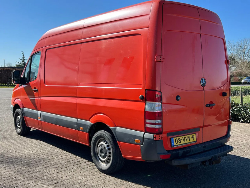 Mercedes-Benz Sprinter 211 211 CDI L2H2 366 DC - Mali kombi: slika 2 Mercedes-Benz Sprinter 211 211 CDI L2H2 366 DC - Mali kombi: slika 2