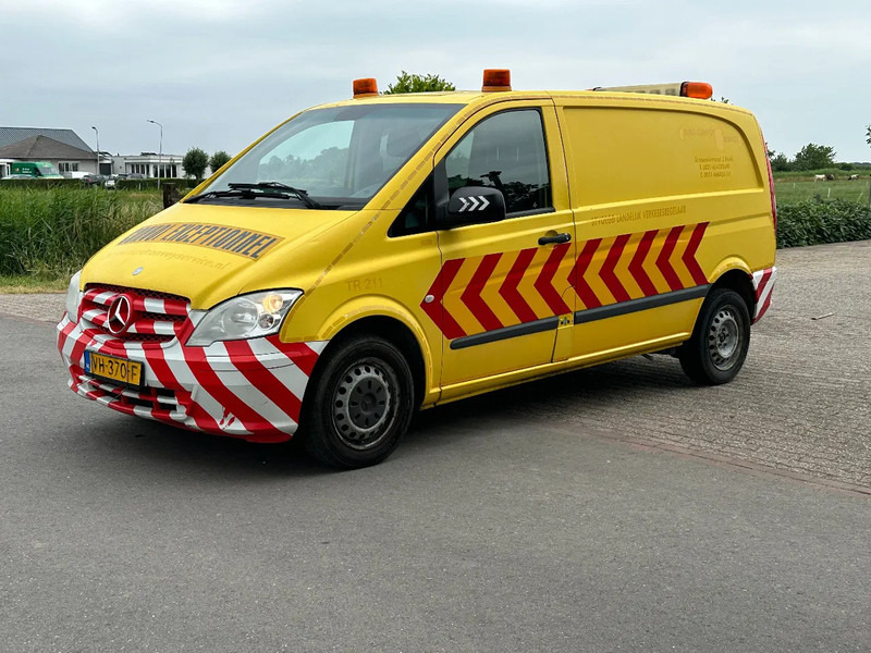 Mercedes-Benz Vito 113 CDI AUTOMAAT!!CONVOI EXCEPTIONNEL!!BEGELEIDINGSWAGEN!! - Mali kombi: slika 3 Mercedes-Benz Vito 113 CDI AUTOMAAT!!CONVOI EXCEPTIONNEL!!BEGELEIDINGSWAGEN!! - Mali kombi: slika 3