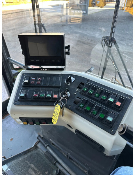 Vozilo za pometanje Ravo 580 VEEGMACHINE/SWEEPER!!: slika 12