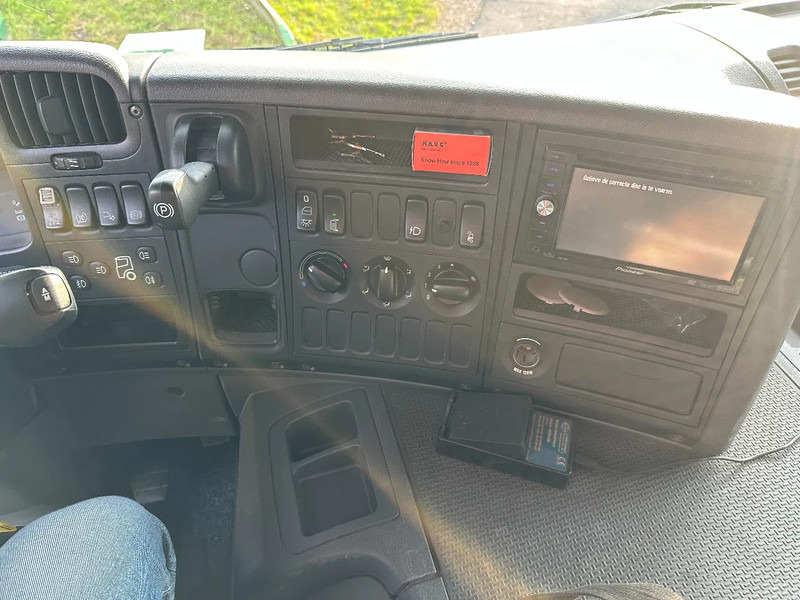 Tovornjak z dvigalom Scania P230 36tm KRAAN+JIB+LIER/WINCH+EURO5!!ROOF/DACH!!MANUTENTION!!: slika 15