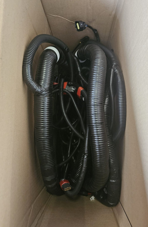 Case KSR13404 - KHR29440 - Kabli/ Žični kabel za Gradbeni stroj: slika 3 Case KSR13404 - KHR29440 - Kabli/ Žični kabel za Gradbeni stroj: slika 3