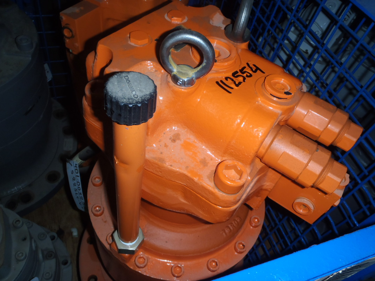 Daewoo 401-00391 - - Nihajni motor za Gradbeni stroj: slika 1 Daewoo 401-00391 - - Nihajni motor za Gradbeni stroj: slika 1