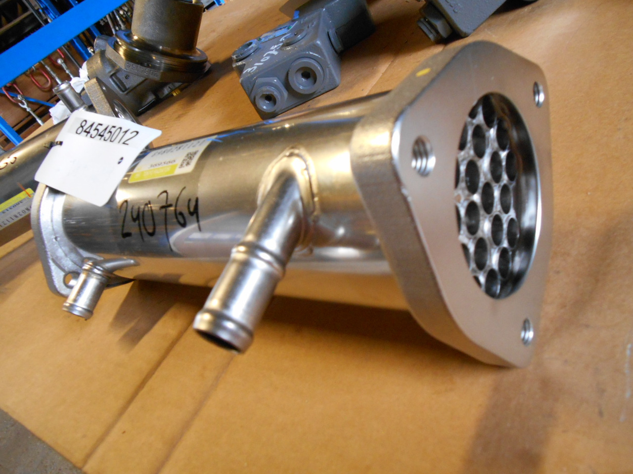 Hitachi 8980281121 - EGR hladilnik za Kmetijski stroj: slika 4 Hitachi 8980281121 - EGR hladilnik za Kmetijski stroj: slika 4