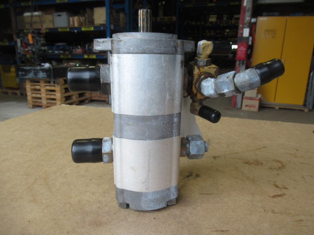 Zexel 307012-3610 - - Hidravlična črpalka za Gradbeni stroj: slika 2 Zexel 307012-3610 - - Hidravlična črpalka za Gradbeni stroj: slika 2