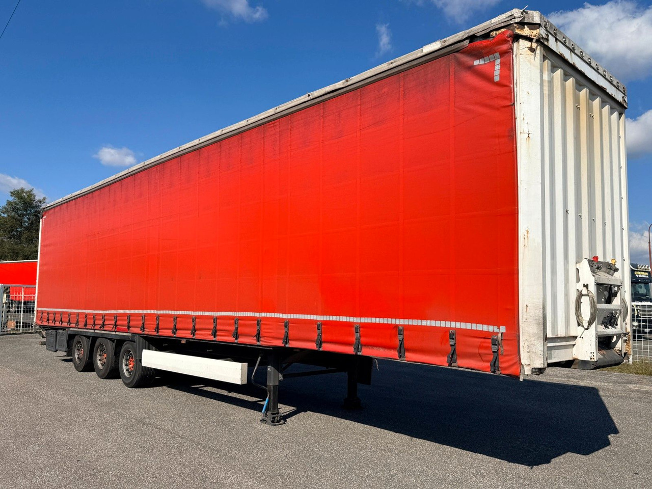 Krone SD - Polprikolica s ponjavo: slika 3 Krone SD - Polprikolica s ponjavo: slika 3