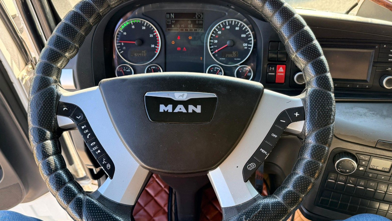 MAN TGX 24.480 - Tovornjak s ponjavo: slika 5 MAN TGX 24.480 - Tovornjak s ponjavo: slika 5