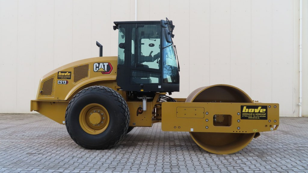 Caterpillar CS13 - Kompaktor: slika 1 Caterpillar CS13 - Kompaktor: slika 1