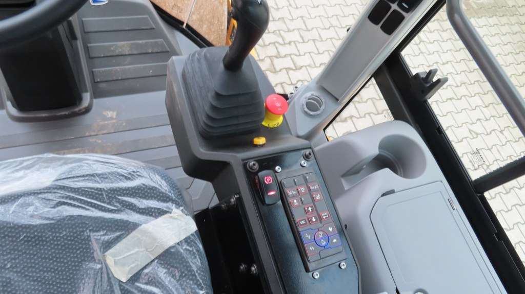 Kompaktor Volvo SD 75 B: slika 16