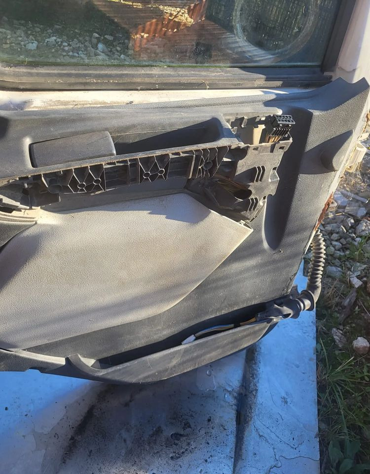 Szkielet drzwi volvo lewe, niekompletne Volvo FE FL Renault - Karoserija in zunanjost za Tovornjak: slika 3 Szkielet drzwi volvo lewe, niekompletne Volvo FE FL Renault - Karoserija in zunanjost za Tovornjak: slika 3