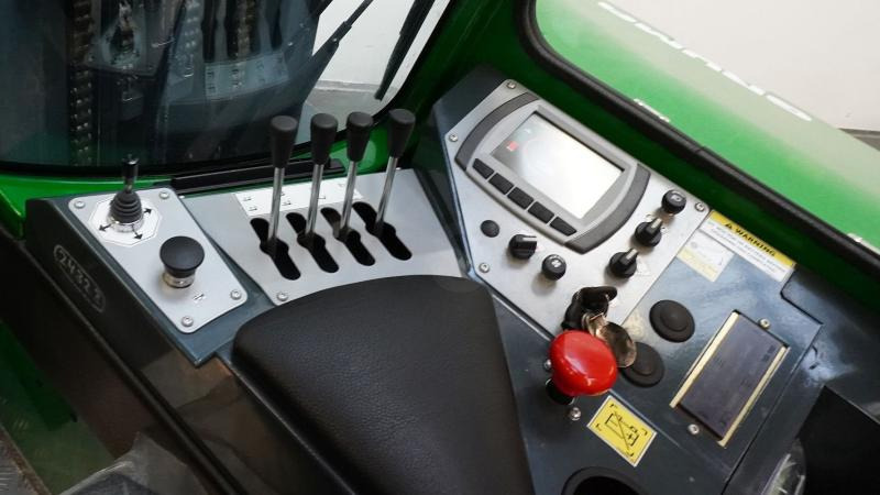 Combilift C5000XLE - 4-potni viličar s pomičnim teleskopom: slika 4 Combilift C5000XLE - 4-potni viličar s pomičnim teleskopom: slika 4