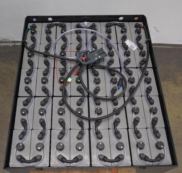 GRUMA 80 Volt 5 PzS 625 Ah - Akumulator: slika 3 GRUMA 80 Volt 5 PzS 625 Ah - Akumulator: slika 3