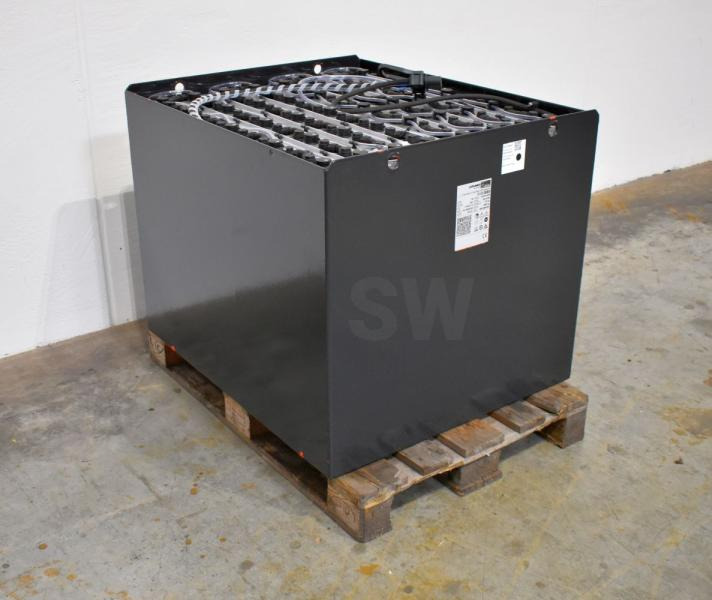 GRUMA 80 Volt 5 PzS 775 Ah - Akumulator: slika 1 GRUMA 80 Volt 5 PzS 775 Ah - Akumulator: slika 1