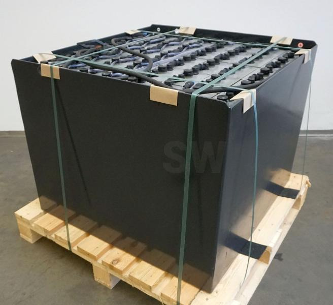 GRUMA 80 Volt 6 PzS 930 Ah - Akumulator: slika 2 GRUMA 80 Volt 6 PzS 930 Ah - Akumulator: slika 2
