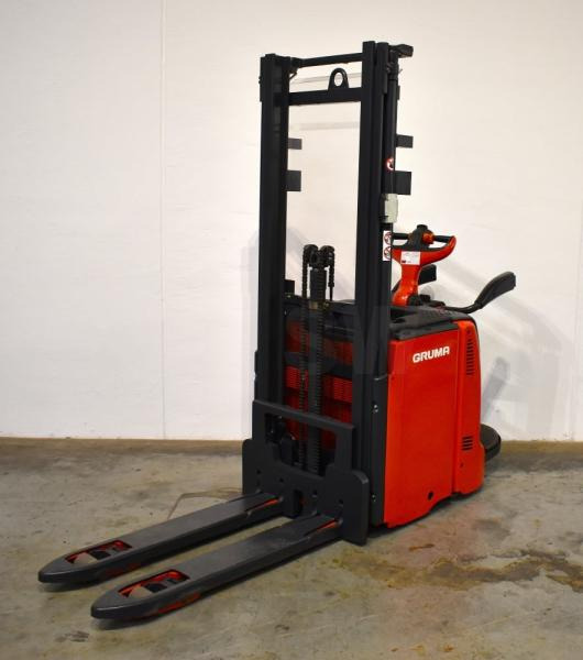 Linde D 14 AP 133 - Stroj za zlaganje: slika 2 Linde D 14 AP 133 - Stroj za zlaganje: slika 2
