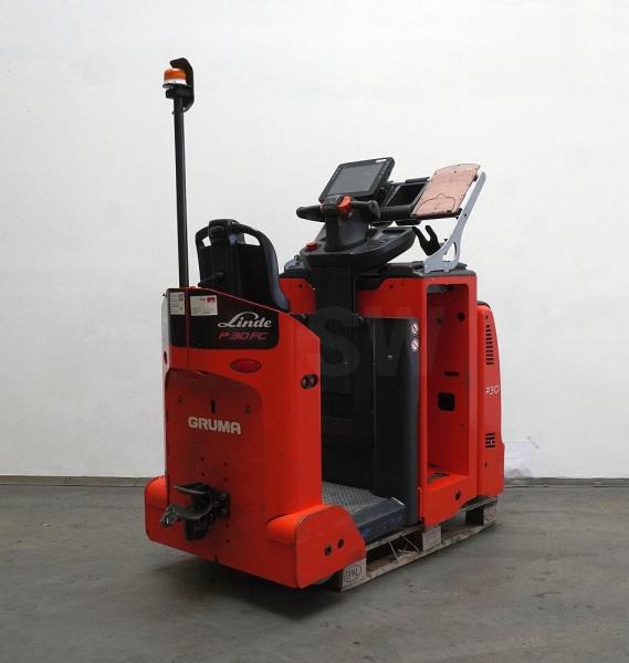 Linde P 30 C 1190 - Vlečni traktor: slika 1 Linde P 30 C 1190 - Vlečni traktor: slika 1