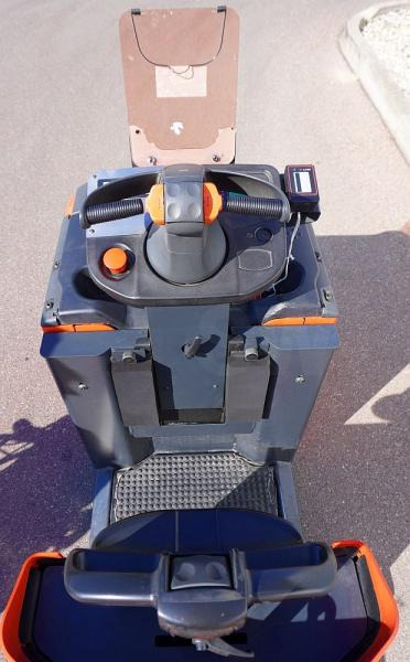 Linde P 50 C 1190 - Vlečni traktor: slika 3 Linde P 50 C 1190 - Vlečni traktor: slika 3