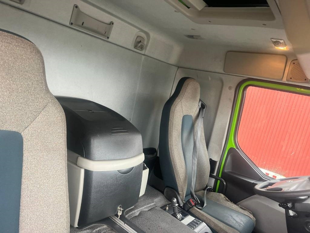 Volvo FE 320 6x2 serie 5143 Euro 6 - Tovornjak hladilnik: slika 5 Volvo FE 320 6x2 serie 5143 Euro 6 - Tovornjak hladilnik: slika 5