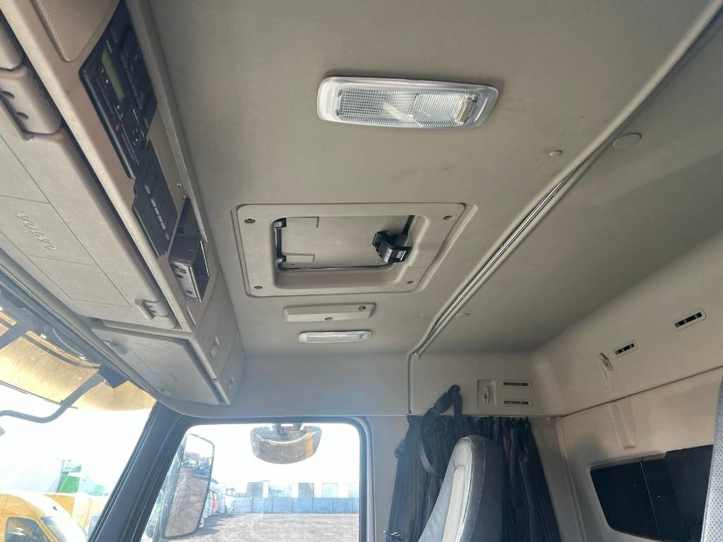 Tovornjak-šasija Volvo FM 8x4 serie 4132 Euro 6: slika 11