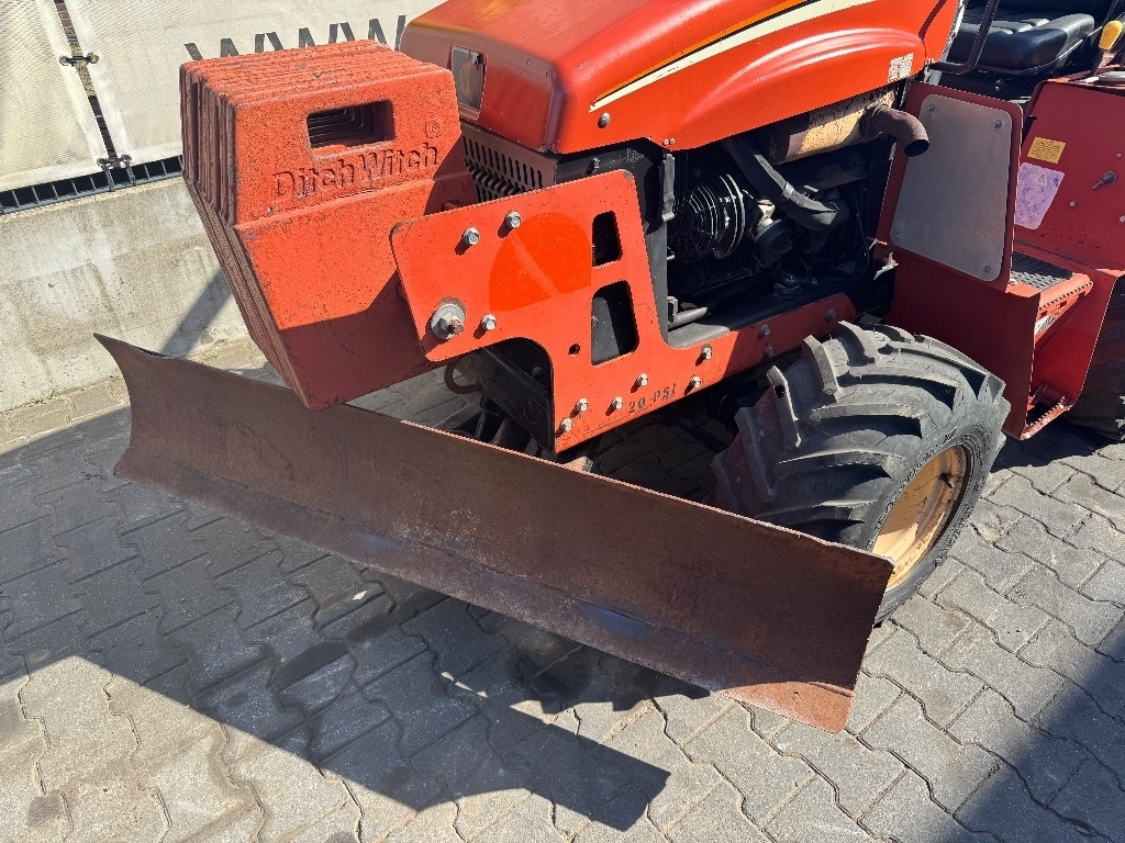 Ditch Witch RT 40 - Rovokopač: slika 4 Ditch Witch RT 40 - Rovokopač: slika 4
