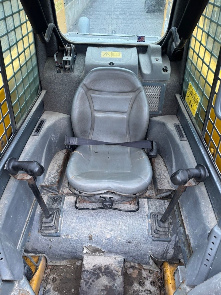 Mini nakladalec Gehl 5640: slika 16 Mini nakladalec Gehl 5640: slika 16