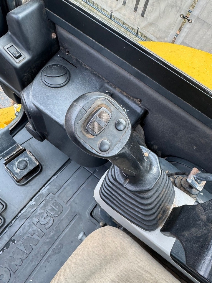 Komatsu PC 26 MR-3 - Mini bager: slika 4 Komatsu PC 26 MR-3 - Mini bager: slika 4