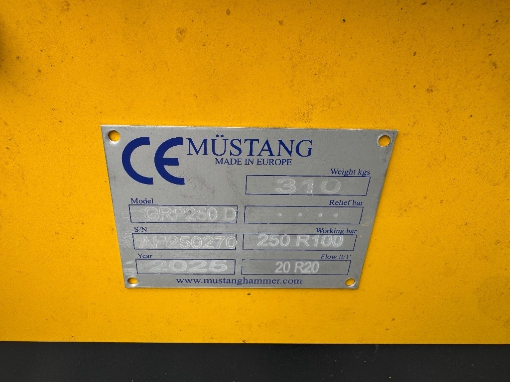 Mustang GRP 250 D - Grabež za Gradbeni stroj: slika 2 Mustang GRP 250 D - Grabež za Gradbeni stroj: slika 2