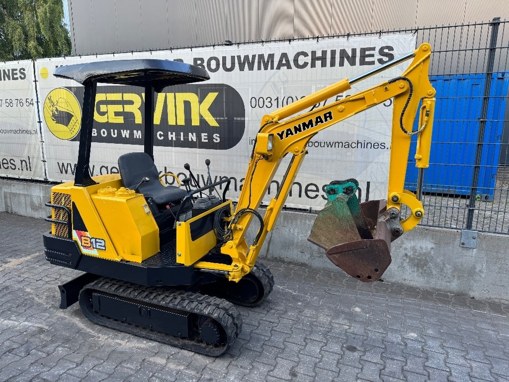 Yanmar B12 - Mini bager: slika 2 Yanmar B12 - Mini bager: slika 2
