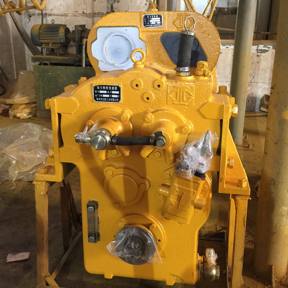 China Wheel Loader Transmission Gearbox - Menjalnik za Kolesni nakladalec: slika 1 China Wheel Loader Transmission Gearbox - Menjalnik za Kolesni nakladalec: slika 1
