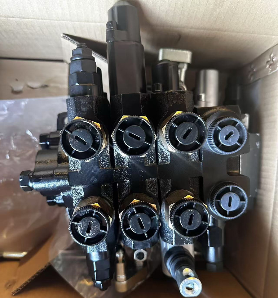 Qingdao Promising Hydraulic Switching Valve ZDF8-03-Q20 - Hidravlični ventil za Kolesni nakladalec: slika 3 Qingdao Promising Hydraulic Switching Valve ZDF8-03-Q20 - Hidravlični ventil za Kolesni nakladalec: slika 3