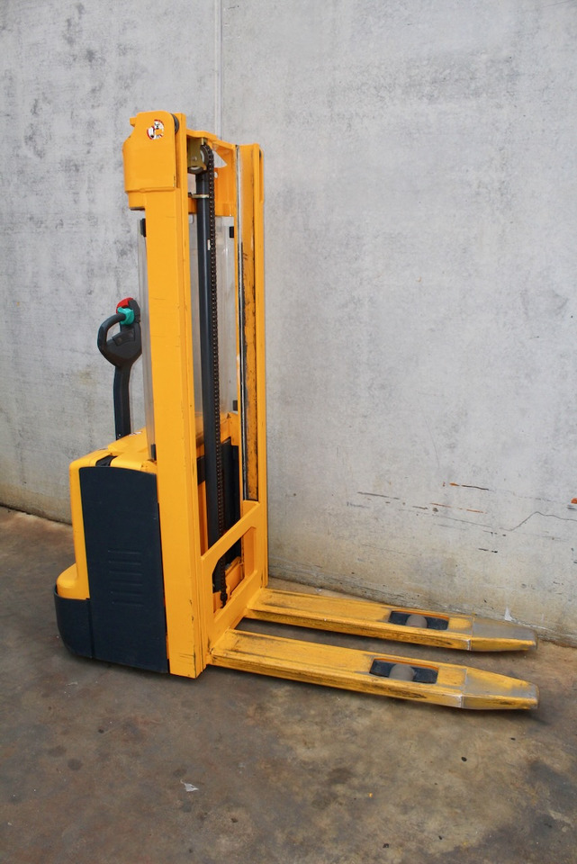 Jungheinrich EJC 110 290 ZT - Stroj za zlaganje: slika 4 Jungheinrich EJC 110 290 ZT - Stroj za zlaganje: slika 4