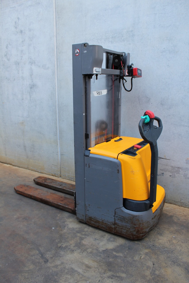 Jungheinrich EJC 214 430 DZ - Stroj za zlaganje: slika 1 Jungheinrich EJC 214 430 DZ - Stroj za zlaganje: slika 1