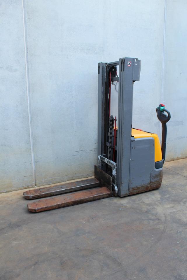 Jungheinrich EJC 214 430 DZ - Stroj za zlaganje: slika 2 Jungheinrich EJC 214 430 DZ - Stroj za zlaganje: slika 2