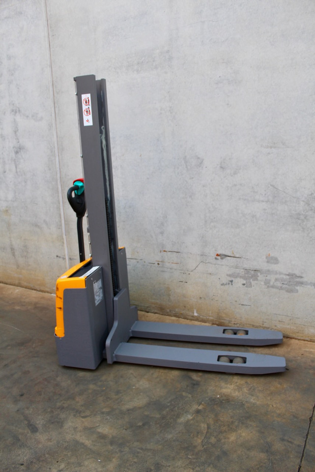 Jungheinrich EJC M10 154 E LI-ION - Stroj za zlaganje: slika 4 Jungheinrich EJC M10 154 E LI-ION - Stroj za zlaganje: slika 4