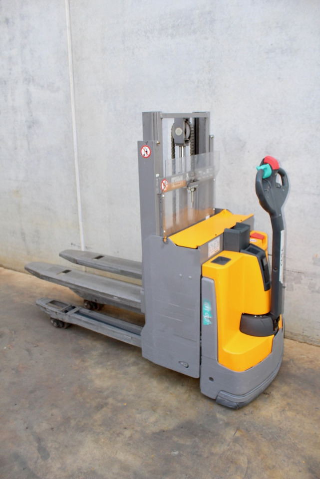 Jungheinrich EJD 118 166 ZT - Stroj za zlaganje: slika 1 Jungheinrich EJD 118 166 ZT - Stroj za zlaganje: slika 1