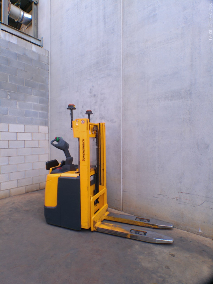 Jungheinrich ERC 216 240 ZT - Stroj za zlaganje: slika 4 Jungheinrich ERC 216 240 ZT - Stroj za zlaganje: slika 4