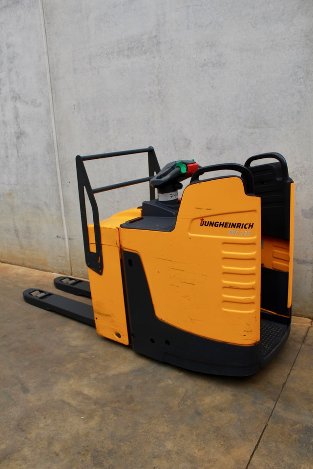 Jungheinrich ERE 225 - Paletni viličar: slika 1 Jungheinrich ERE 225 - Paletni viličar: slika 1