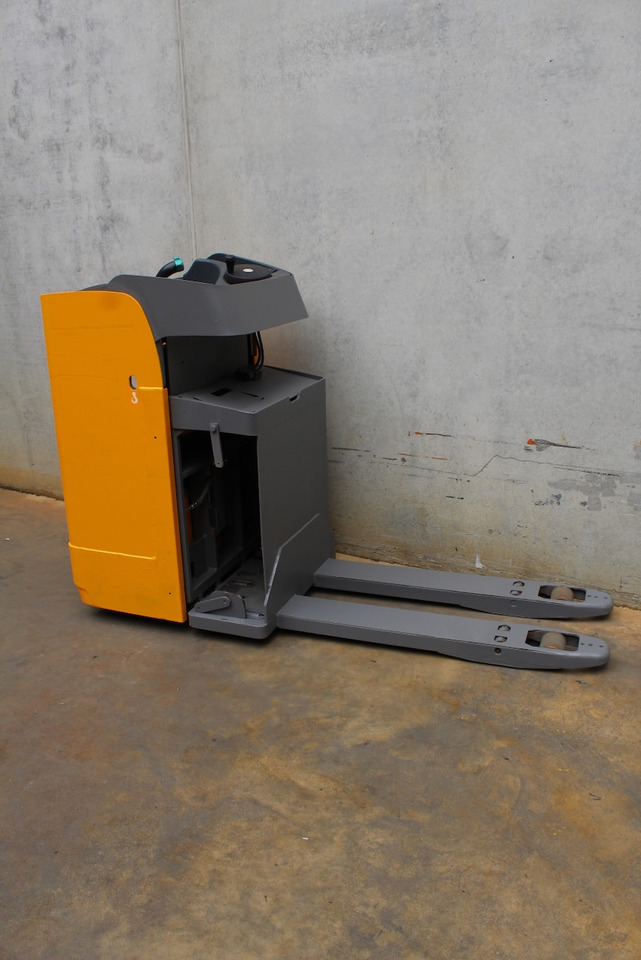 Jungheinrich ESE 120 - Paletni viličar: slika 4 Jungheinrich ESE 120 - Paletni viličar: slika 4