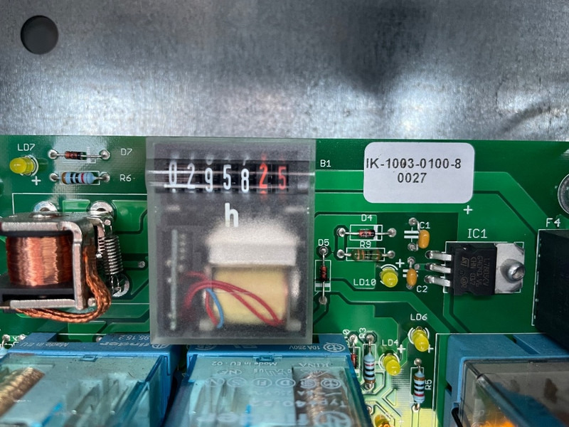 Böcker AHK 30/1400 - Avtodvigalo za vse namene: slika 4 Böcker AHK 30/1400 - Avtodvigalo za vse namene: slika 4