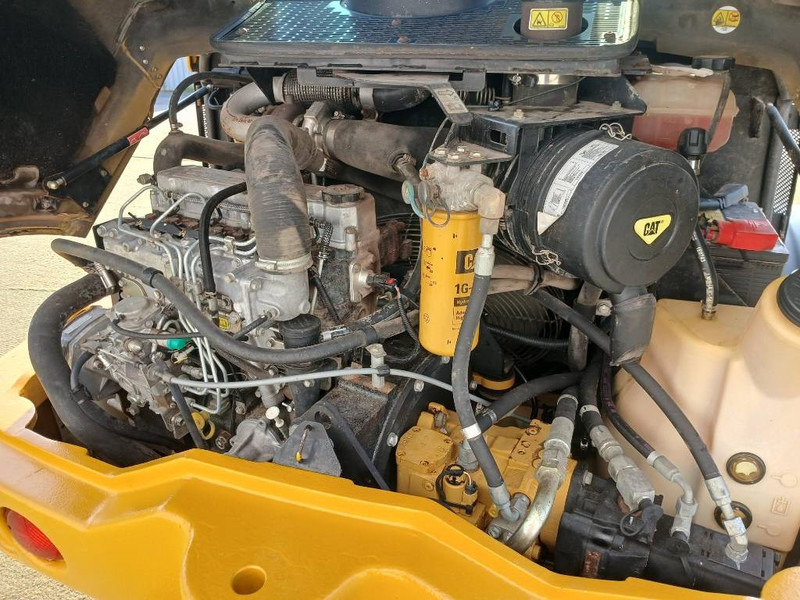 Kolesni nakladalec Cat 906H, Hjullastare: slika 15