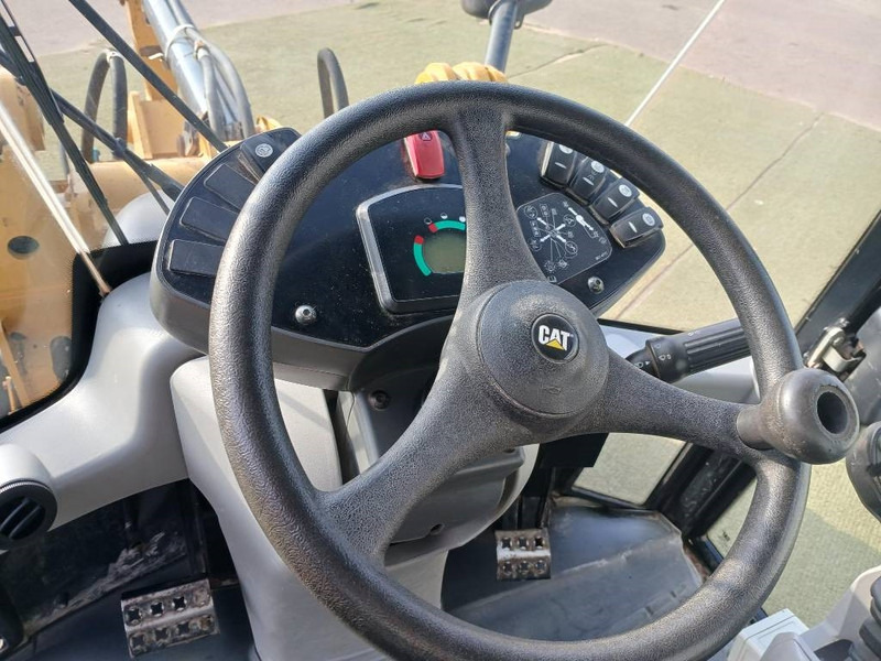 Kolesni nakladalec Cat 906H, Hjullastare: slika 11