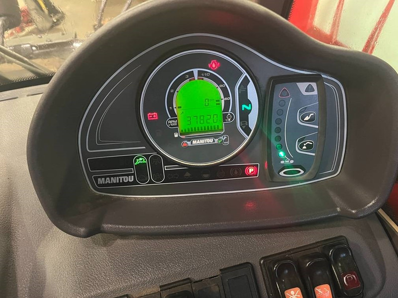 Teleskopski kolesni nakladalnik Manitou MT625-75H Comfort: slika 12 Teleskopski kolesni nakladalnik Manitou MT625-75H Comfort: slika 12