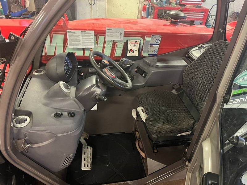 Teleskopski kolesni nakladalnik Manitou MT625-75H Comfort: slika 6 Teleskopski kolesni nakladalnik Manitou MT625-75H Comfort: slika 6